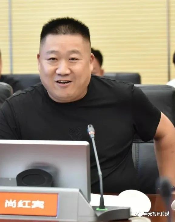 ZOBO董事長張新峰作為聲光視訊行業(yè)聯(lián)盟代表赴豫芒溫暖災(zāi)區(qū)，傳遞愛心豫芒會長尚紅賓