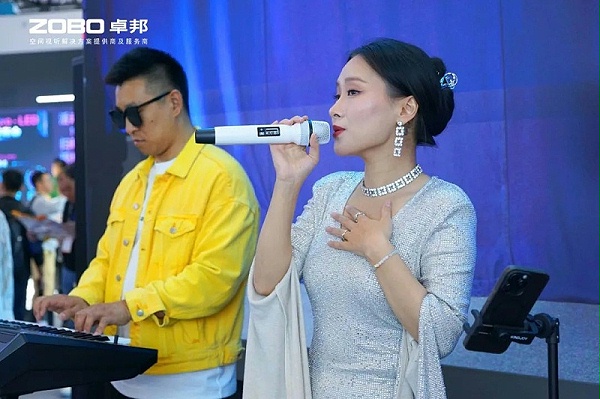 3聚焦展會(huì)盛況丨北京infocomm展 ZOBO卓邦展會(huì)第二天 熱度依舊不減 好評如潮