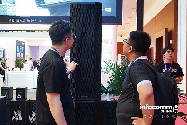 6聚焦展會(huì)盛況丨北京infocomm展 ZOBO卓邦新品亮相第二天 熱度依舊不減 好評如潮