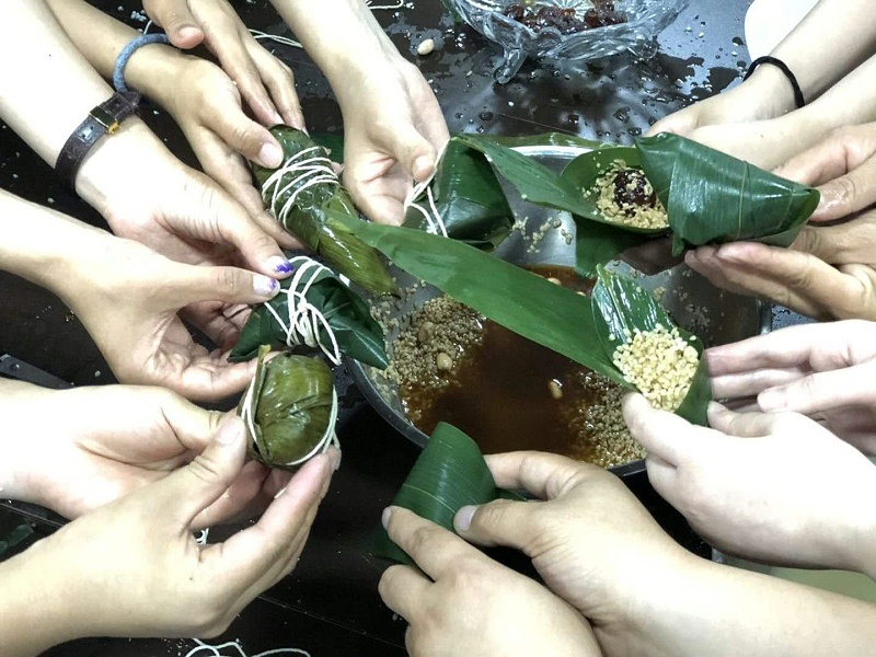 慶端午！ZOBO卓邦開展“粽葉飄香 品味端午”包粽子活動